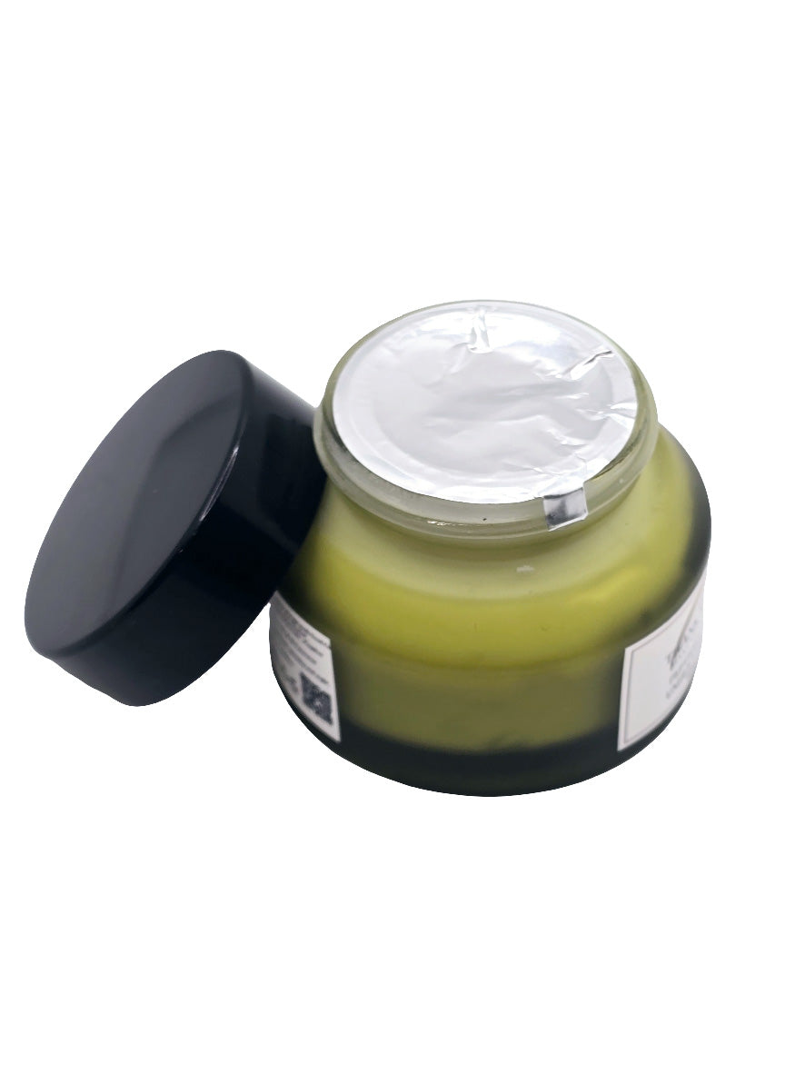 How to Apply Sunscreen with Makeup